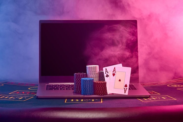 Berbagai permainan hiburan digital dengan tema neon dan interaksi modern